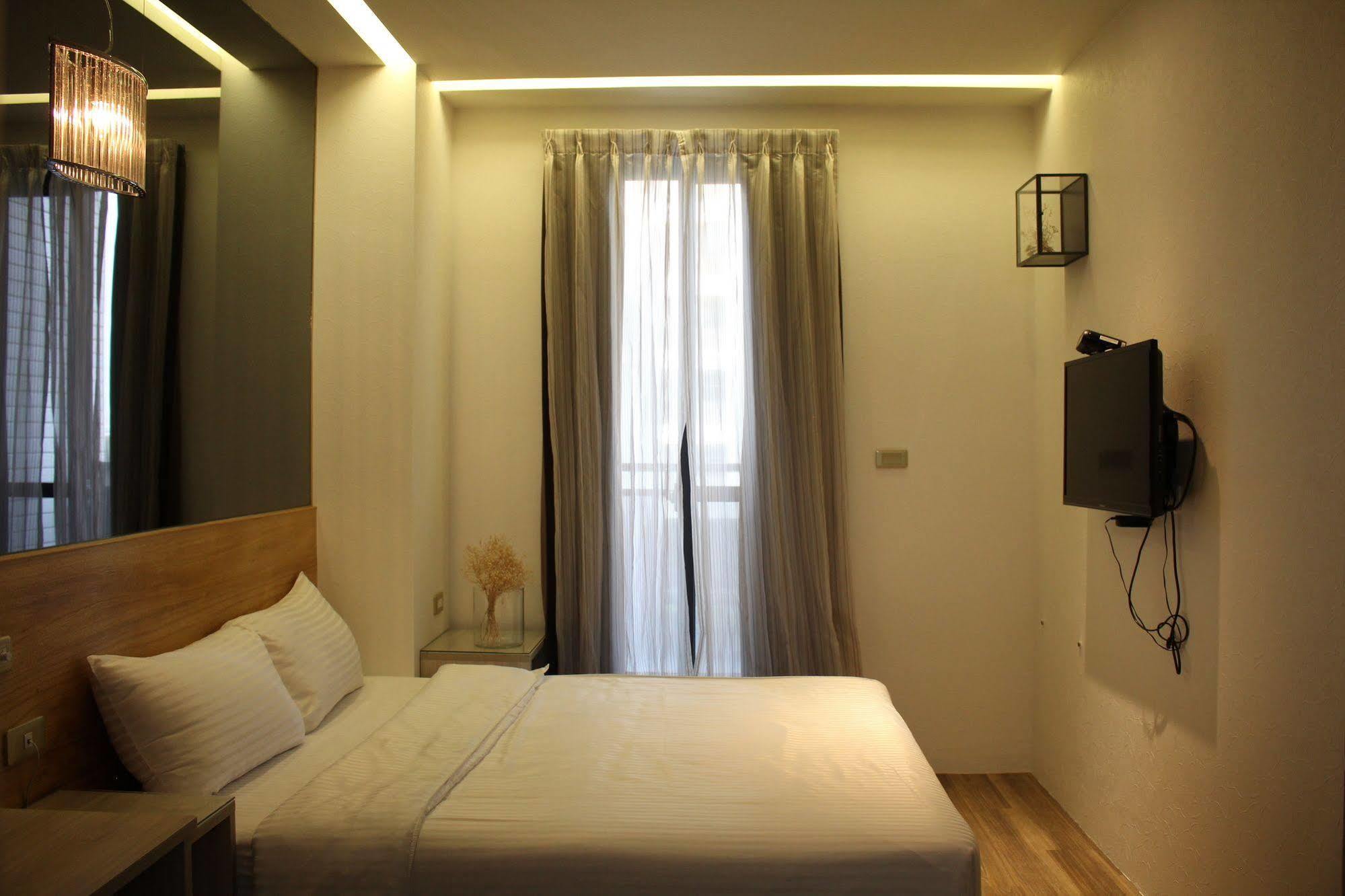 Check Inn Express Taichung Fuxing Hall 2 Exterior foto